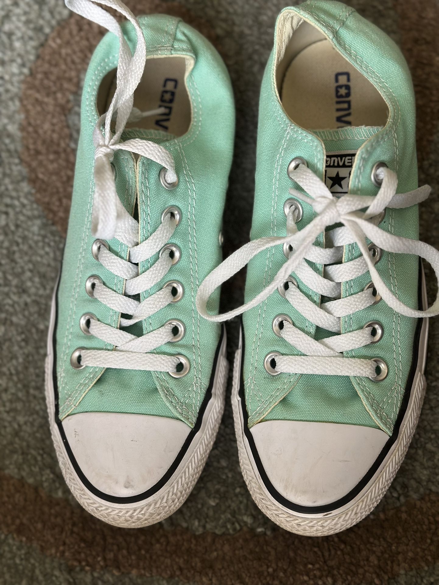 Women’s Converse Shoes 