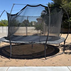Trampoline 