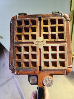 Vintage Nordic Ware Waffle Maker