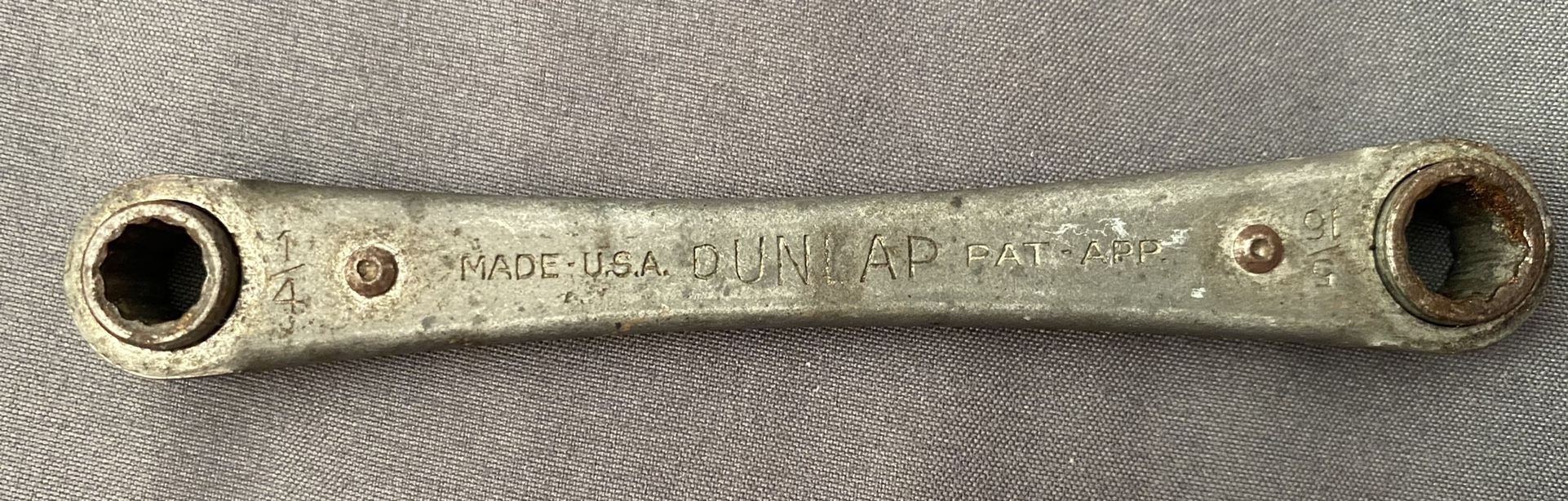 DUNLAP 1/4" X 5/16" BOXED END RATCHET WRENCH 12PT MODEL Made in USA Vintage