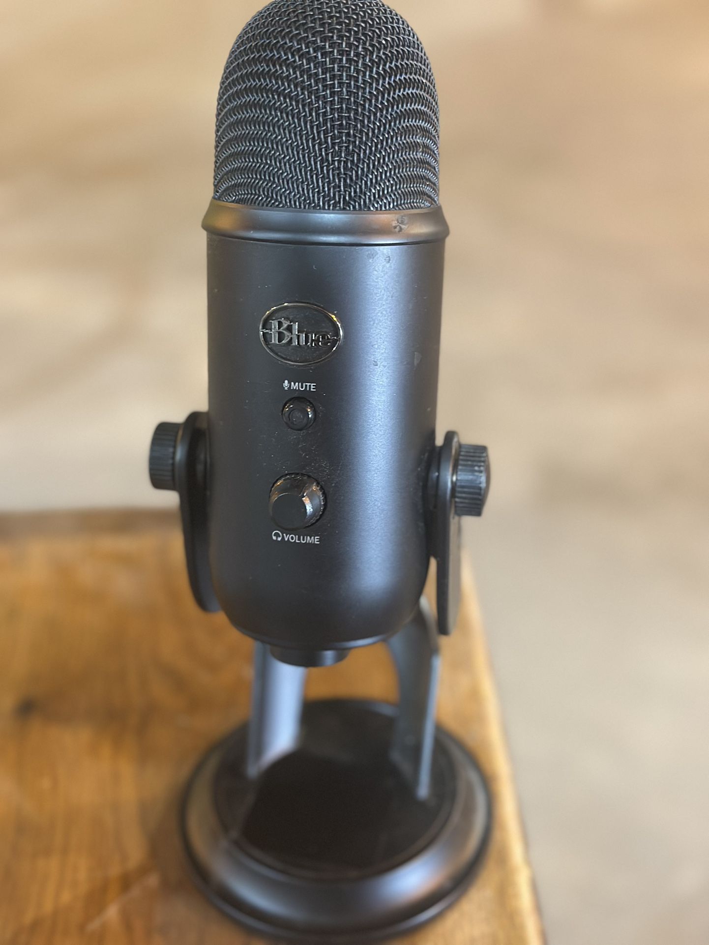 Blue Yeti USB Microphone - Blackout Edition
