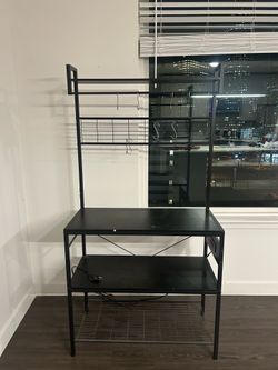 Kitchen Rack with Outlets
