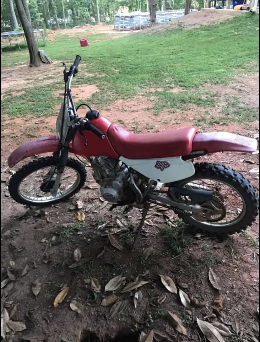 2005 honda dirt bike