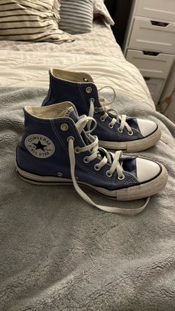 High Top Converse Woman’s 7 Men’s 5