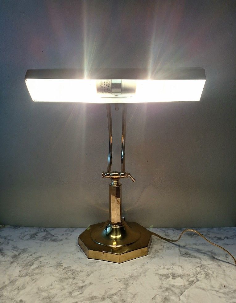 VINTAGE BRASS PIANO BANKER DESK LAMP 