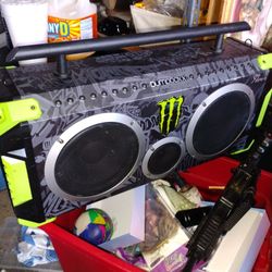 Bumpboxx Monster Edition Rare Sold Out Bluetooth Boombox