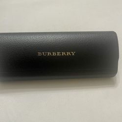 Burberry eyeglass/sunglass case