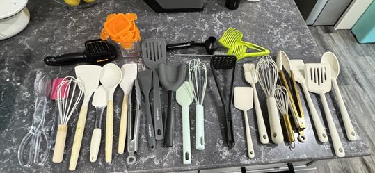 “Huge Kitchen Utensil Lot - Silicone, Metal, & Plastic Tools - $40 (OBO)”