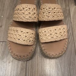 American eagle sandals