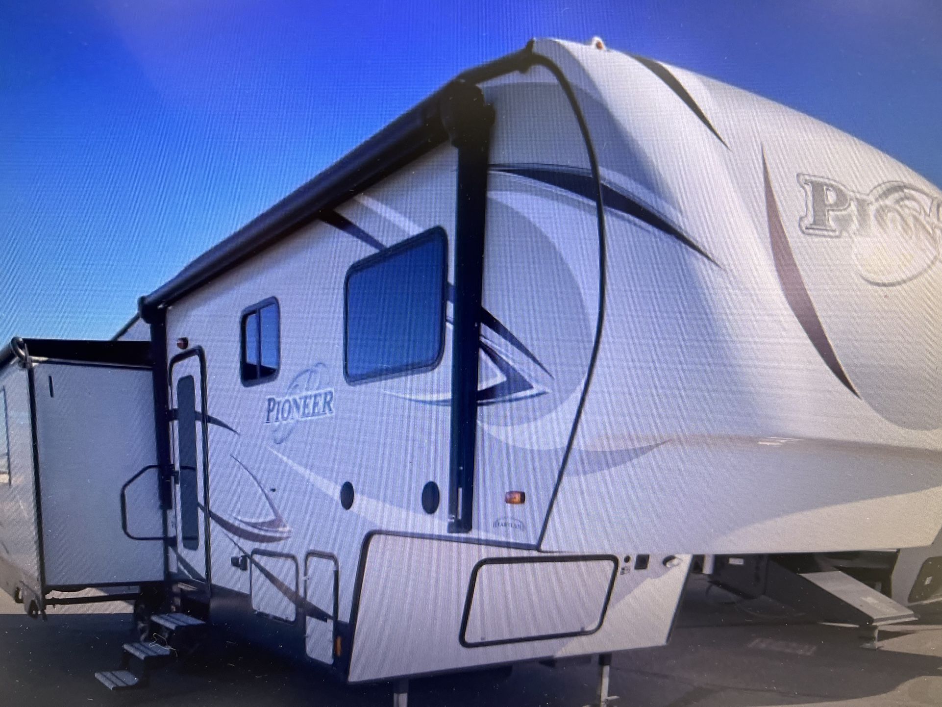 2018 PIONEER 287 5/WHEEL