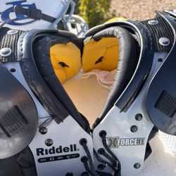 Footballs Pads small