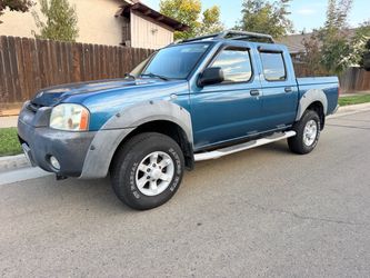 Nissan Frontier crew cab XE V6 4x4