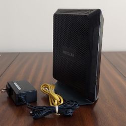 WIFI CABLE MODEM ROUTER. - NETGEAR . 