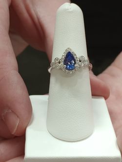 Natural Tanzanite Genuine Gold  and  Natural Diamond ring
