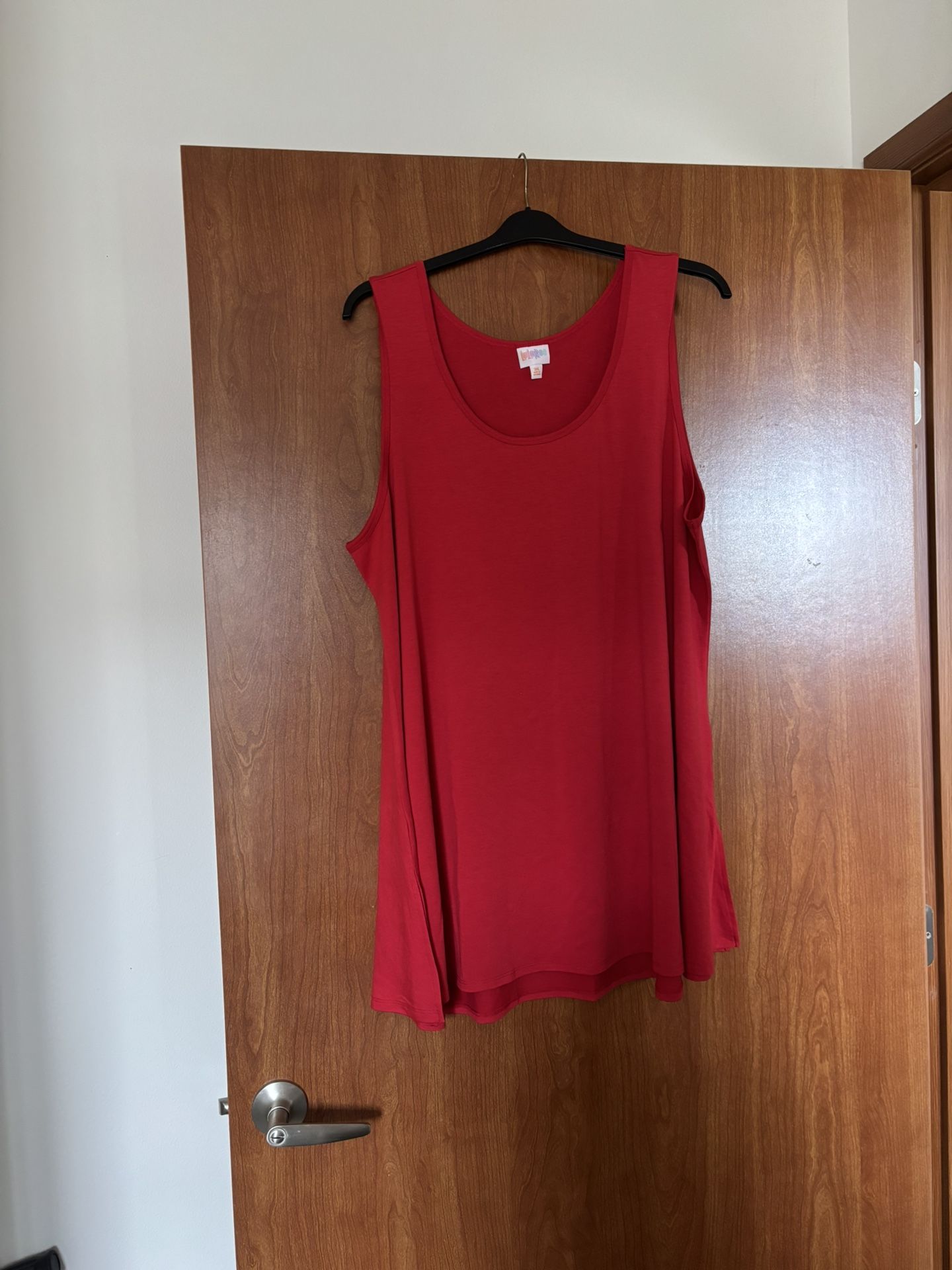 LuLaRoe Sleeveless Tunic Tank Top 3XL