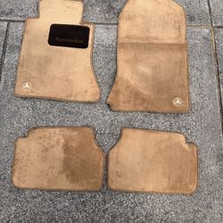 Mercedes Car Mats Great condition
