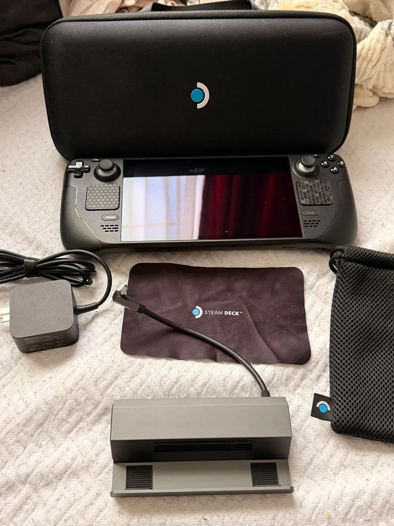 Steam Deck LCD (512 GB) + 1 TB microSD + Case + Dock