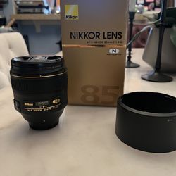 Nikon Nikkor AF-S 85 mm f/1.4 G Lens