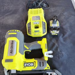 Ryobi Airstrike P326 Nailer