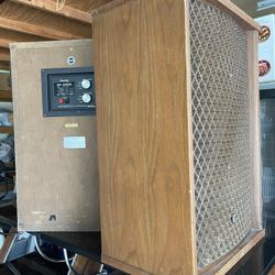2 Speakers Sansui SP-2500