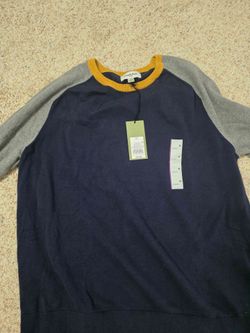 Mens sweater new