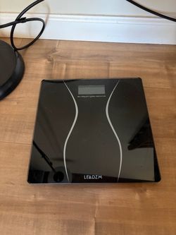 Bathroom scale body weight scale