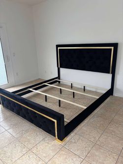 Black king size bed frame