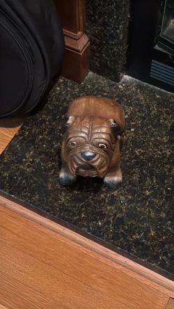 Little bulldog statue