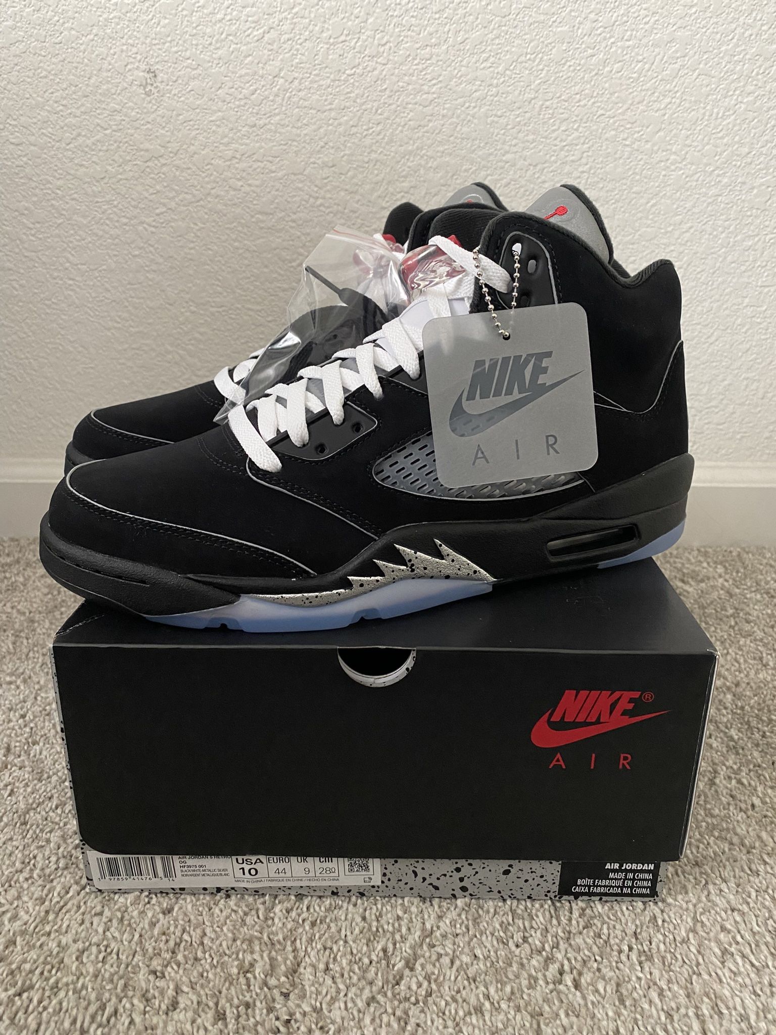 DS Air Jordan 5 Black Metallic Reimagined Size 10