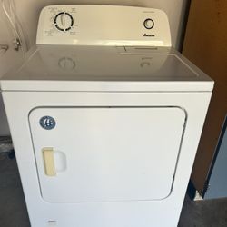 Amana Gas Dryer – Clean and Works Great