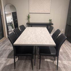 Table With 6 Chairs 