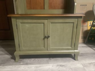 Coat Hanger & Storage