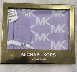 Michael Kors Hat & Scarf 🧣 