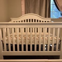 DaVinci Jayden 4-in-1 Convertible Crib - White