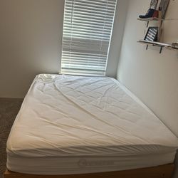 Wooden Bed Mattress and Bed Frame