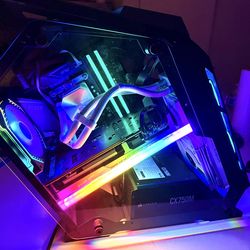 Gaming PC — Intel i7-11700KF / RTX 3070 / 32GB RAM / 1TB SSD / Liquid Cooling / Corsair CX750M PSU