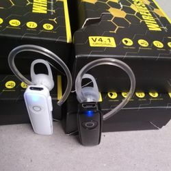 2 V4.1 Wireless Earpieces Black & White