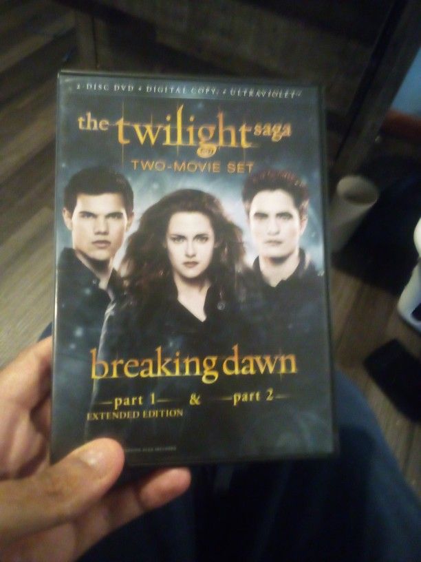 The Twilight Saga Breaking Down Part 1 Extended Version And Part 2