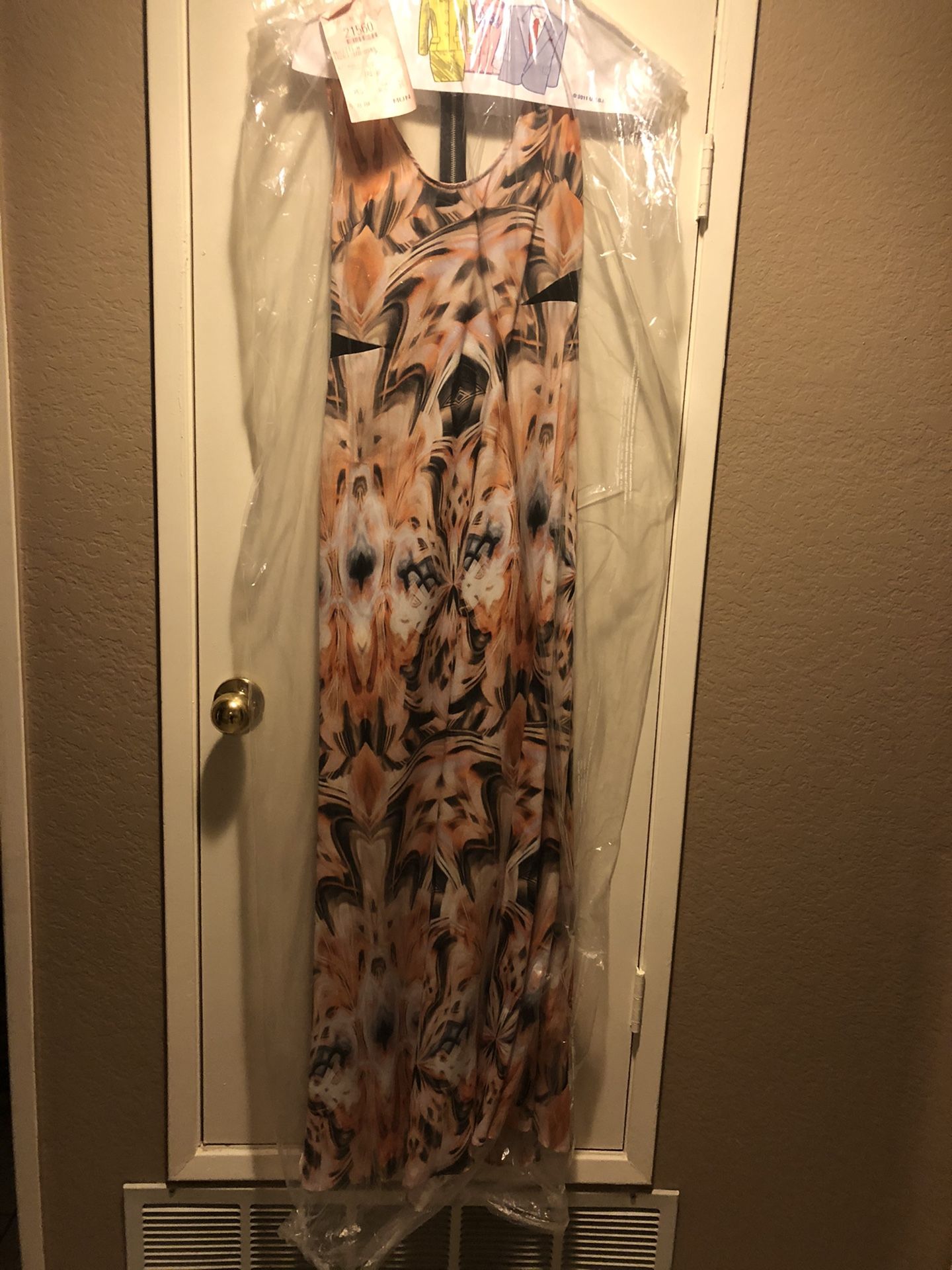 Women’s dress