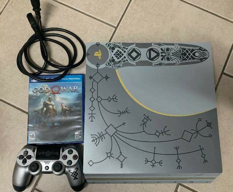 SONY PS4 Pro God of War limited Edition