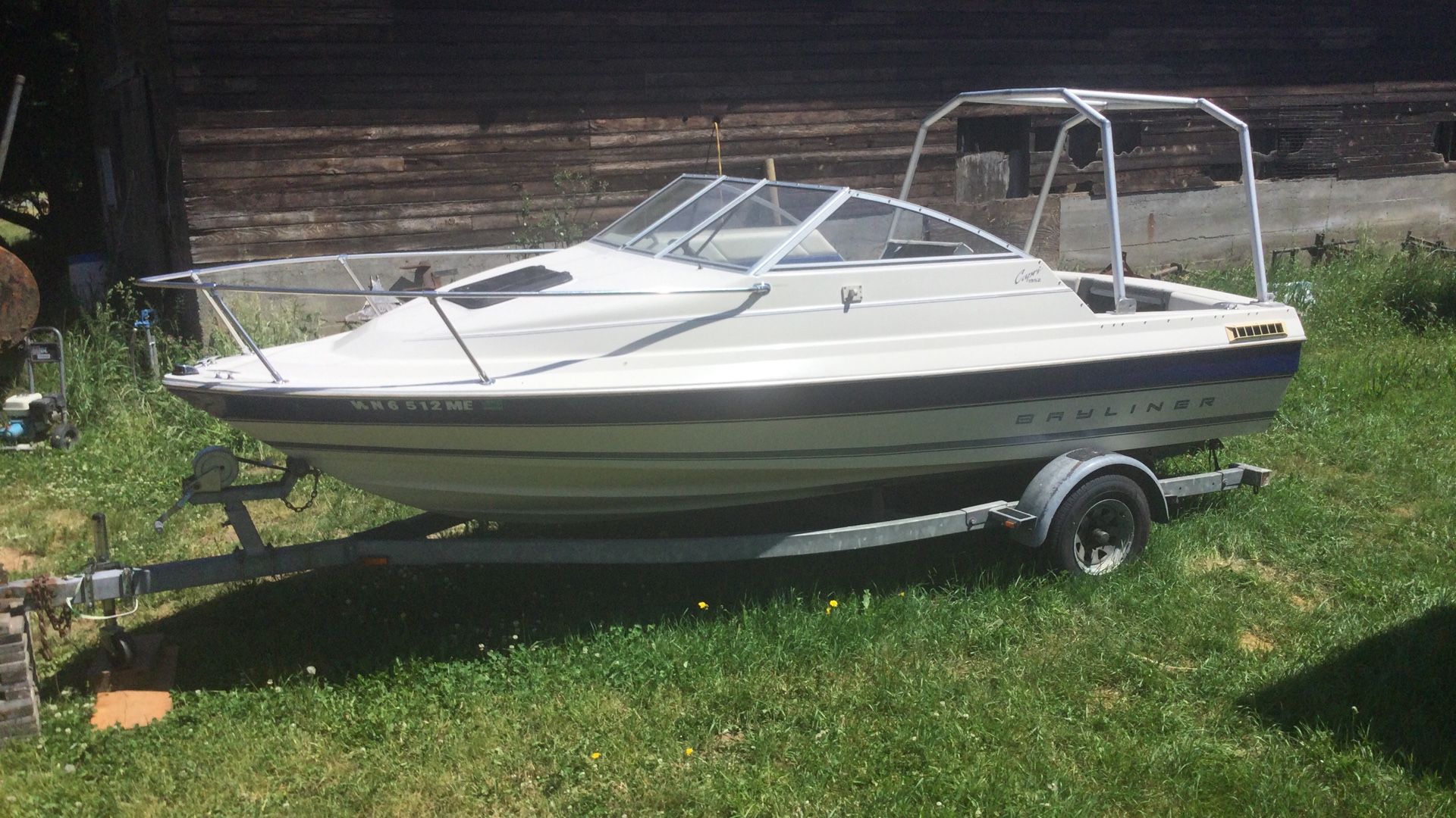 1994 Bayliner Cuddy cabin