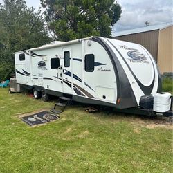 Freedom Express- Liberty Edition 2013 Travel trailer & bunkhouse