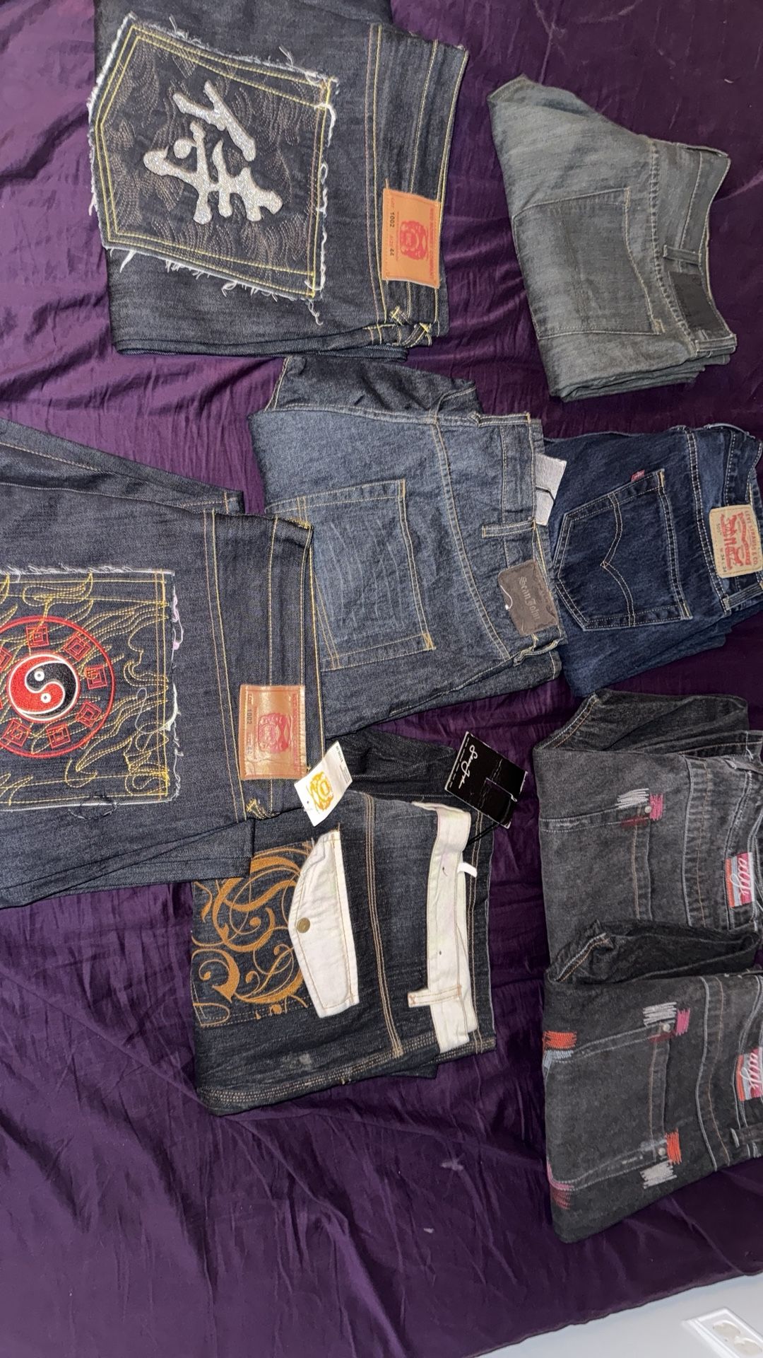 baggy pants, skinny pants and medium