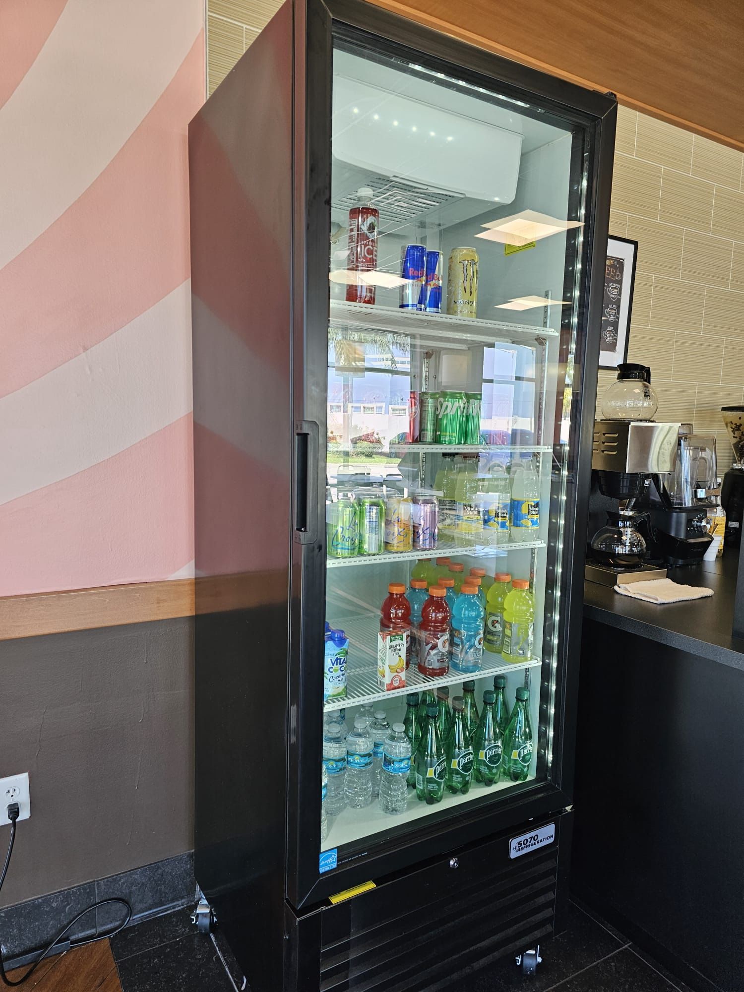 Avantco Soda Display Refrigerator 