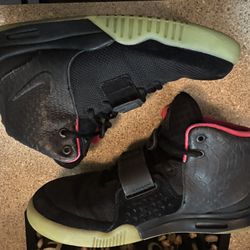 Nike Yeezy 2 Solar 11.5 