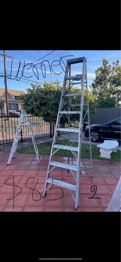Excellent condition, 8 feet and more sizes available aluminum ladders