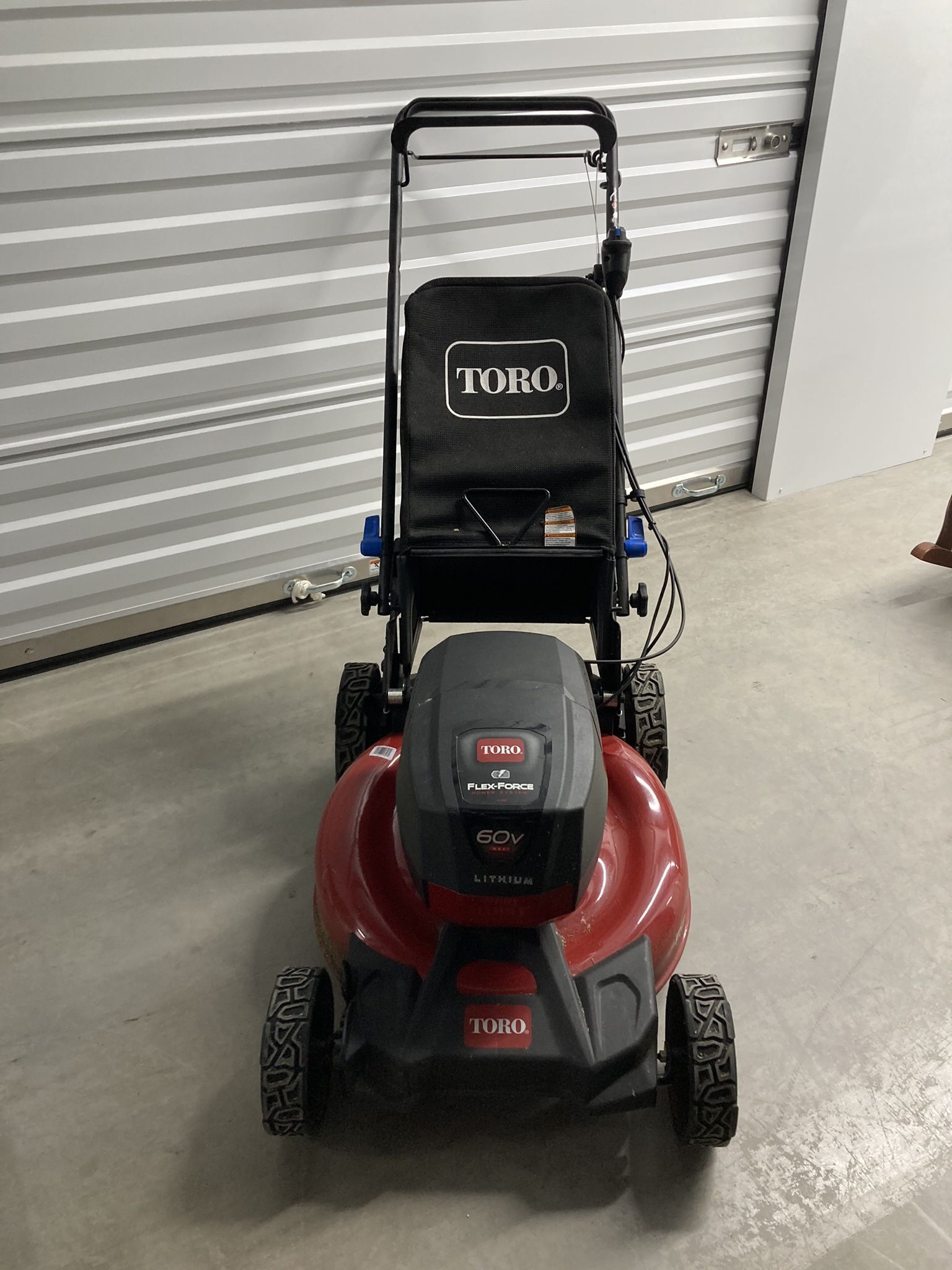 Toro Battery Self Propelled Lawnmower (battery & Power Cord Included) 