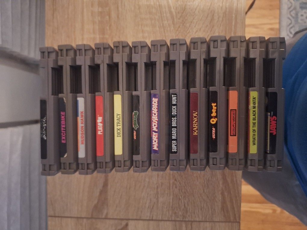 13 Nintendo NES GAMES