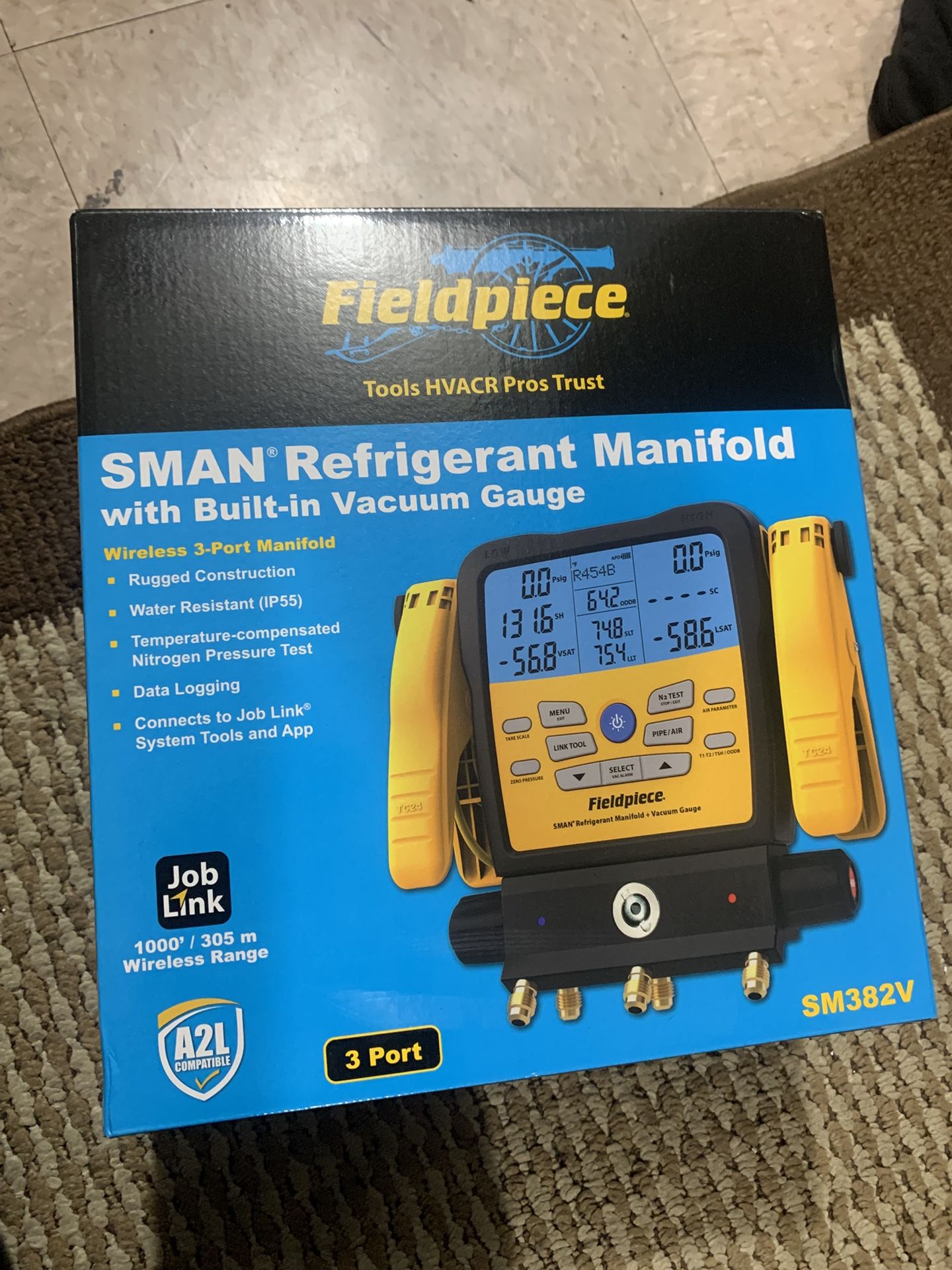 Fieldpiece SM382V Wireless SMAN Refrigerant Manifold (3-Port) – New