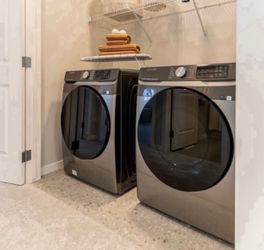 Samsung smart washer and dryer like NEW